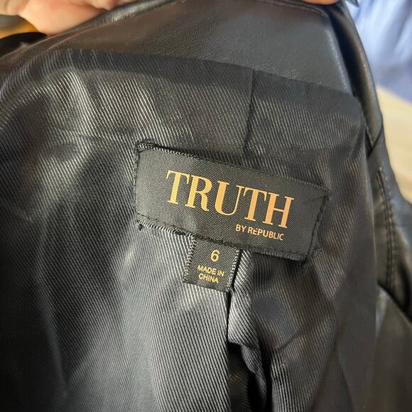 TRUTH By Republic Black Faux Leather Longline Double Breasted Blazer Size US 6 - Picture 6 of 7